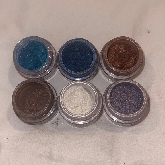 L’Oréal on-the-loose shimmering powder bundle